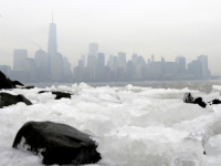 HAOTIČNO U AMERICI: Ledena oluja pogađa sjeveroistok zemlje, očekuju se temeprature i do... (VIDEO)