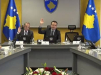 U POTRAZI ZA DOBRIM VIJESTIMA: Građani BiH i Kosova...