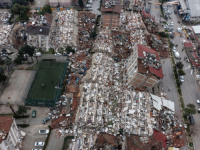 APOKALIPTIČNI PRIZORI IZ TURSKOG HATAYA: Zgrade u potpunosti sravnjene sa zemljom (FOTO/VIDEO)