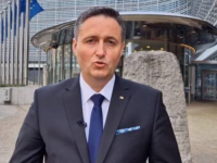 DENIS BEĆIROVIĆ UPUTIO PORUKU IZ BRUXELLESA: 'Niko nema pravo nametati antievropska i diskriminatorska rješenja u BiH' (VIDEO)