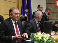 BURNO U SARAJEVU: Vanredne sjednice Predstavničkog doma i Doma naroda Parlamenta FBiH, Bradara, Stojanović i Lendo kandidati za...