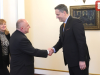 'SB' NA LICU MJESTA: Delegacija Bundestaga predvođena Juratovićem stigla u Predsjedništvo BiH, na stolu prohadezeovsko djelovanje Schmidta!? (FOTO)