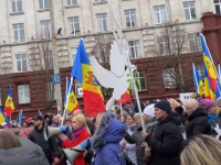 SITUACIJA SVE NAPETIJA; PRORUSKE SNAGE ORGANIZOVALE ANTIVLADIN PROTEST U MOLDAVIJI: 'Blokirani putevi, demonstranti se potukli sa policijom' (VIDEO)