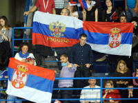 MLADI U SRBIJI: Nose 'leviske', maštaju da se isele na Zapad, a obožavaju Putina
