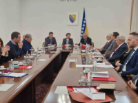 SUPROTNO PRAVILIMA USTAVNOG SUDA BiH: Denis Bećirović zatražio ocjenu ustavnosti Zakona o imovini RS iako zakon nije ni stupio na snagu!