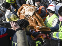 DANONOĆNE POTRAGE: 150 sati nakon zemljotresa spašena 64-godišnja žena