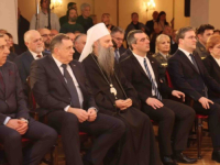 SKANDALOZAN SKUP U BEOGRADU: Dodik pozdravio sina ratnog zločinca Ratka Mladića, uslijedile ovacije prisutnih među kojima su bili patrijarh Porfirije i ratni zločinac Vinko Pandurević (FOTO, VIDEO)