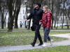 NE KRIJE SREĆU: Danijela Martinović s novim partnerom uživala u romantičnoj šetnji (FOTO)