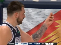 'GREŠKA U KORACIMA' LUKE DONČIĆA: 'Protrljao prste' i tako optužio sudije da su potkupljeni, kažnjen je... (VIDEO)