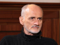 OSVRT BORE KONTIĆA: 'Pred njim je, da se ne zavaravamo, notorni Šešelj, sušta benignost...'