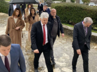 ČOVIĆ JE DANAS BIO U RAVNOM: 'Ja se ne osvrćem na gospodina Lendu; Ko je očekivao 58 ruku potpore gospođi Bradari?'