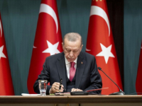 ERDOGAN POTPISAO ODLUKU: Predsjednički i parlamentarni izbori u Turskoj 14. maja, a trebali biti 18. juna