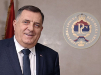 PREDSJEDNIK MANJEG BH. ENTITETA U TRANSU: Dodik večeras proslavlja 64. rođendan, objavio video na kojem pjeva s majkom