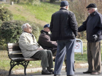 U POTRAZI ZA DOBRIM VIJESTIMA: Danas počinje isplata penzija u FBiH, najniža iznosi 495 KM, a najviša...