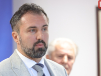 HAOS U SDP-u BiH: Igor Stojanović otkrio šta mu je rekao Denis Bećirović i zašto je bio protiv kandidatura Vojina Mijatovića i Sanje Vlaisavljević…