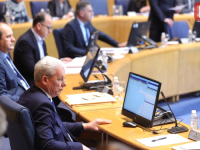BURNO NA HITNOJ SJEDNICI: Dom naroda PSBiH oborio zakon kojim se sprečava povećanje plata za funkcionere