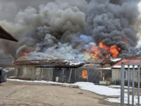 SARAJEVSKI VATROGASCI NA TERENU: Gori stambeni objekat na Stupu