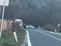 TEŠKA SAOBRAĆAJNA NESREĆA KOD KONJICA: Jedna osoba povrijeđena u sudaru dva Audija