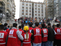 GOTOVO MJESEC DANA POSLIJE POTRESA: Srušila se zgrada u Turskoj, ima povrijeđenih