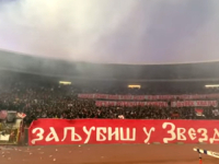 'SVAKI SRBIN VAMA KAPU DIŽE...': Skandalozna poruka ratnom zločincu Ratku Mladiću na stadionu Crvene Zvezde (VIDEO)