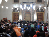 JEDNA OD ČETIRI MUBAREK NOĆI: Muslimani obilježavaju odabranu noć Lejletul-berat