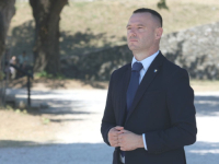 VUKOVIĆ PREDLAŽE RADIKALNO RJEŠENJE: 'Neka se Dubrovnik i njegovi turisti kupaju, piju i tuširaju kao i Bosanski Novi, samo iz flaširane vode...'