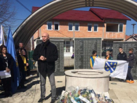 MLAĐE GENERACIJE EDUKOVATI O HEROJIMA ODBRANE: Obilježena godišnjica bitaka vođenih u herojskom naselju Sokolje