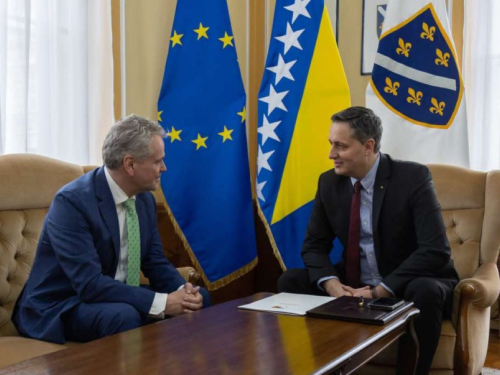 JOHANN SATTLER U PREDSJEDNIŠTVU BiH KOD DENISA BEĆIROVIĆA: Kandidatski status za članstvo BiH u EU...