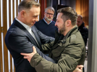 VOLODIMIR ZELENSKI STIGAO U VARŠAVU: Planirano je da večeras on i poljski predsjednik Andrzej Duda razgovaraju sa...