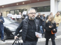 CORAXOV KUTAK: Vučićev najdraži novinar samog sebe 'tjera' u zatvor; Predsjednik Srbije želio je da plati kaznu umjesto njega