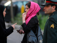 ŽENAMA U IRANU BEZ HIDŽABA VEĆE KAZNE NEGO ZA UBISTVO: One koje odbiju nositi maramu...