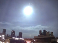 OGLASILA SE ZRAČNA UZBUNA, STANOVINICI POZVANI U SKLONIŠTA: Snimljen misteriozni bljesak na nebu iznad Kijeva, oglasila se i NASA...