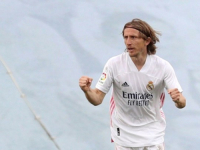 KRAJ JEDNE ERE: 'Luka Modrić već mjesecima čeka vijesti iz kluba i osjeća se sve neugodnije u...'
