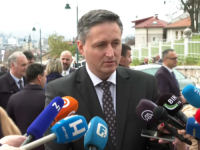 DENIS BEĆIROVIĆ PORUČIO MILORADU DODIKU: 'Ne igraj se s vatrom!'