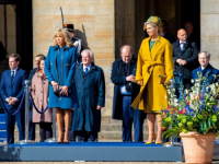 DODAJ MALO BOJE: Brigitte Macron i kraljica Maxima stvorile modnu pomutnju na ulicama Amsterdama (FOTO)