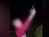 KAD MISLITE DA STE SVE VIDJELI: Evo kako se slavi poraz Đukanovića, djeca pucaju iz pištolja uz poruku... (FOTO, VIDEO)