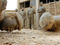 DIKTATORA VIŠE NEMA: Lik bivšeg predsjednika države nestao iz glavnog grada, a prije dvije decenije bio je svuda...