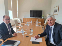 SCHMIDT U VELIKOM PROBLEMU ZBOG ČOVIĆEVIH ZAHTJEVA: NES i SBiH ne žele privremeno, a HDZ ne želi trajno rješenje...