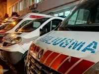 NAPADNUTI BEJZBOL PALICAMA: Povrijeđeni doktor i vozač beogradske Hitne pomoći