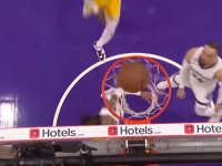 SPEKTAKULARNI PLAY OFF NBA LIGE: 'Lakersi' pregazili 'Grizliese', 'Warriorsi' kod kuće poraženi od 'Kingsa'