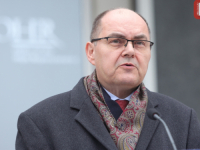 TAMO GDJE SCHMIDT DEBLOKIRA TU TRAVA VIŠE NE RASTE: Uzalud je visoki predstavnik na svojoj solističkoj...