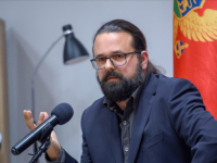 ANDREJ NIKOLAIDIS NA REDOVNOJ SESIJI 'KRUGA 99': 'Politike međunarodne zajednice prema BiH nisu transparentne. Dešava se novo preslagavanje, nova raspodjela moći...' (VIDEO)