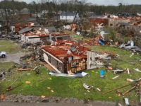DESECI POVRIJEĐENIH: Tornado poharao dijelove SAD-a, najmanje petero mrtvih (VIDEO)