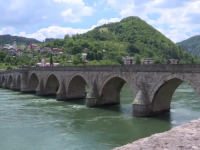 'KAO DA STE PORED AUŠVICA SAZIDALI DIZNILEND': Višegrad – 'grad turizma', tamo gdje su 'žive lomače' i gdje djecu iz Vojvodine vode na ekskurzije