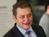SIMULACIJA POTRAGE ZA DODIKOVIM SAVJETNIKOM: BiH traži Vučetića u Bugarskoj, a on u Njemačkoj! 