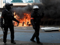 TAKO TO RADE FRANCUZI: Na demonstracijama za 1. maj povrijeđeno 108 policajaca, privedeno skoro 300 demonstranata