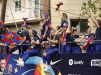 OVO SU ČEKALI TRI PUNE GODINE: Spektakularna proslava nove titule na ulicama Barcelone (FOTO, VIDEO)