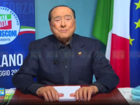 BERLUSCONI SE JAVIO I BOLNICE: 'Evo me u košulji i sakou...' (VIDEO)