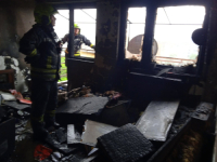 POŽAR U BANJOJ LUCI: Gorio stan na šestom spratu, lakše povrijeđen vatrogasac (FOTO)