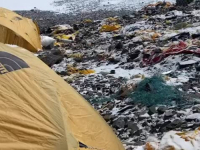 ŠOKANTAN SNIMAK S JEDNOG OD NAJVIŠIH VRHOVA SVIJETA: 'Pogledajte samo šta rade planinari kad se popnu!' (FOTO, VIDEO)